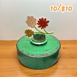 Retro Daisy Trio Flower Sticker – Approx. 2 1/2”